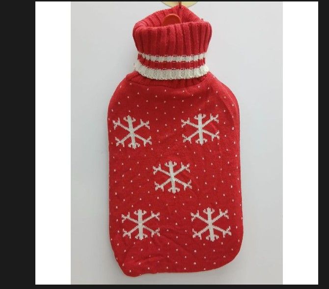 Stay Warm & Relaxed with this 2L Premium Silicone Hot Water Bottle 🔥
Comes with a soft knitted cover for extra comfort and safety. Perfect for soothing cramps, relieving muscle pain, easing stress...
