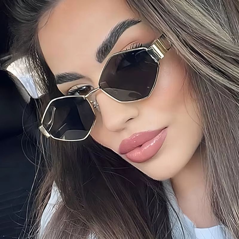 Fashion Polygonal Women Sunglasses 2025 Vintage Brand Rhombus Ladies Sun Glasses Shades Unique Metal Frame Punk Eyewear Men
