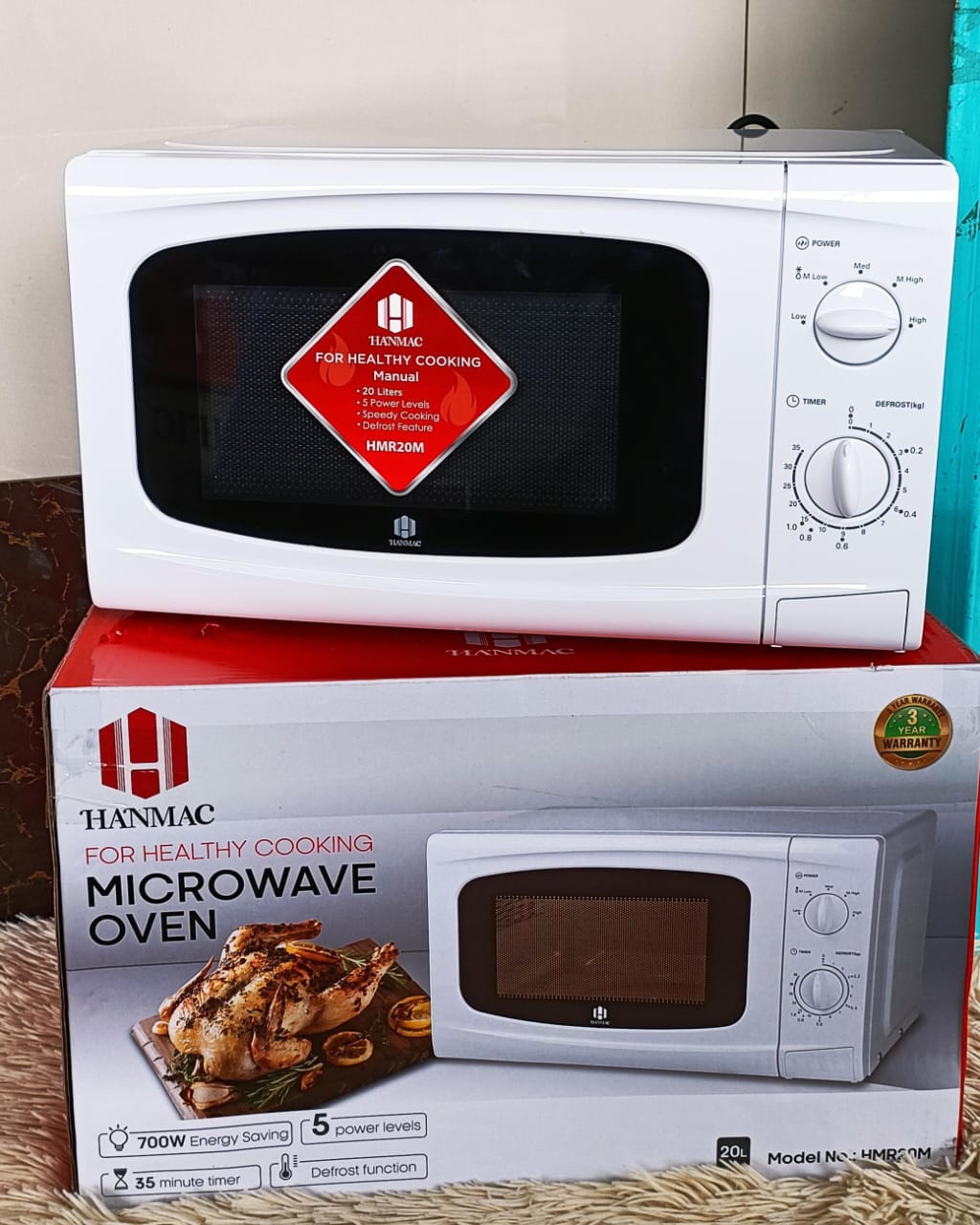 Hanmac 20L Manual White and black Microwave Oven with free microwave cover - 1 year warranty