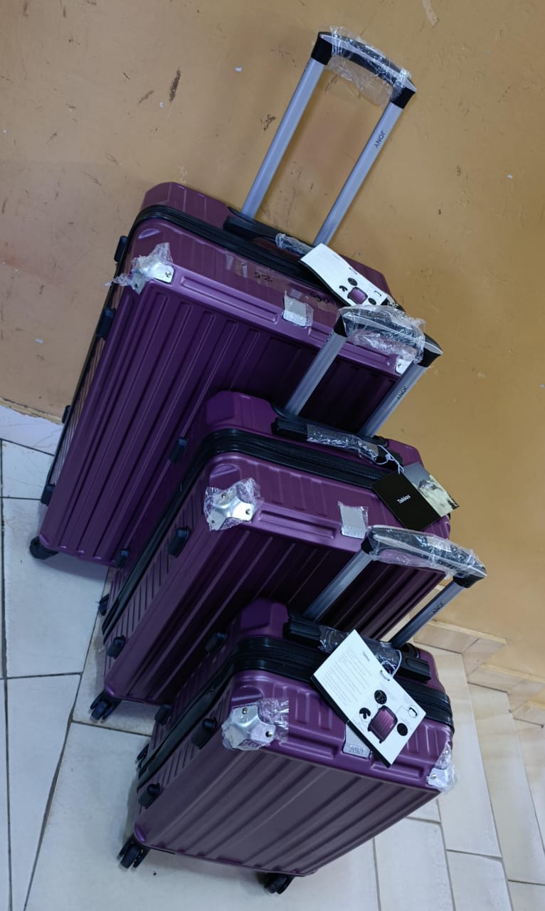3 in 1 Luxurious Fibre Suitcase - zipper closure frame - 360 easy glide spinner wheels - Telescopic handle system locks - compession straps for neat pack
superior quality Heights 63cm, 57cm, 48cm.