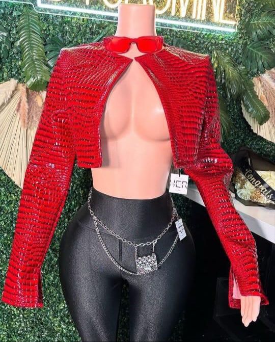 Women’s Red Crocodile-Embossed Cropped Leather  Jacket – Stylish Faux Leather Short Coat, Trendy Streetwear Outerwear