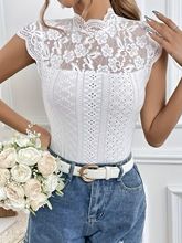 New elegant lace patchwork collar short sleeved solid color T-shirt for slimming women