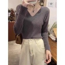 Soft and sticky pullover knitted sweater, women's autumn and winter long sleeved top