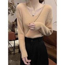 Soft and sticky pullover knitted sweater, women's autumn and winter long sleeved top