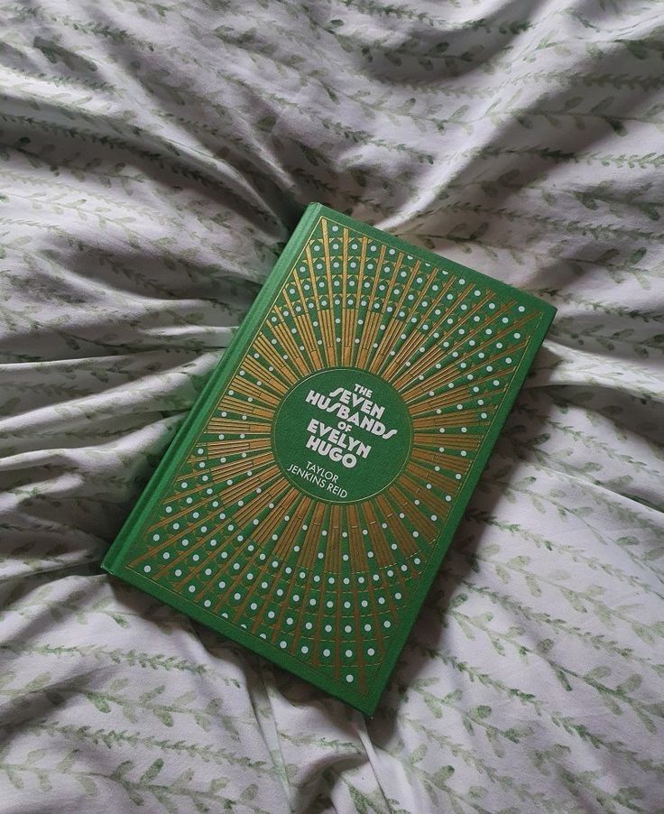 The Seven Husbands of Evelyn Hugo