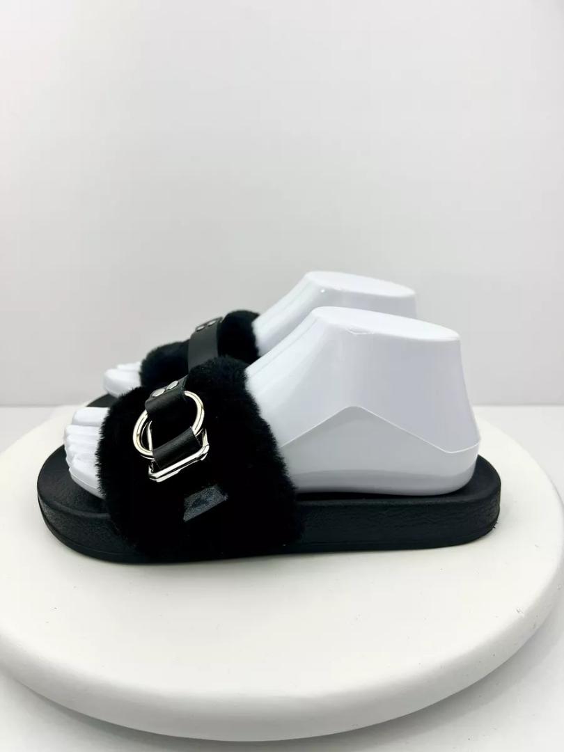 Fur Slippers Women Outdoor Fashion Metal Platform Slipper