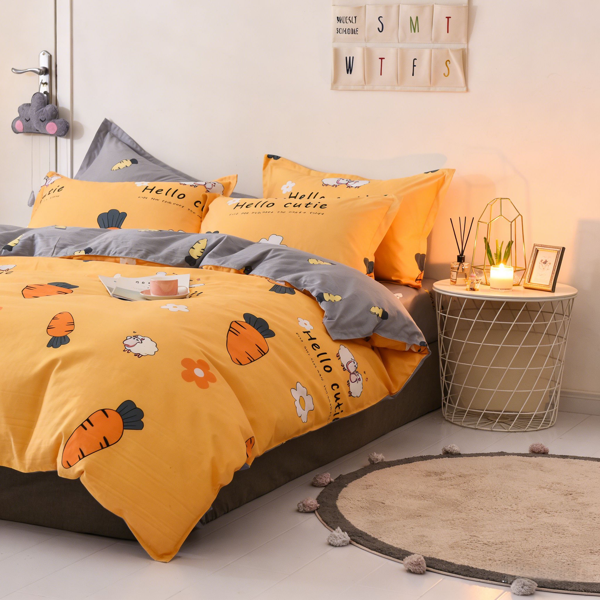 4Pcs of  Bedding Sets Comforter Set Bedding Duvet Covers Set ( 1 Duvet Cover, 2 Pillow cases and 1 Bed-sheet ) Bedding Set(NO Duvet&Pillow)