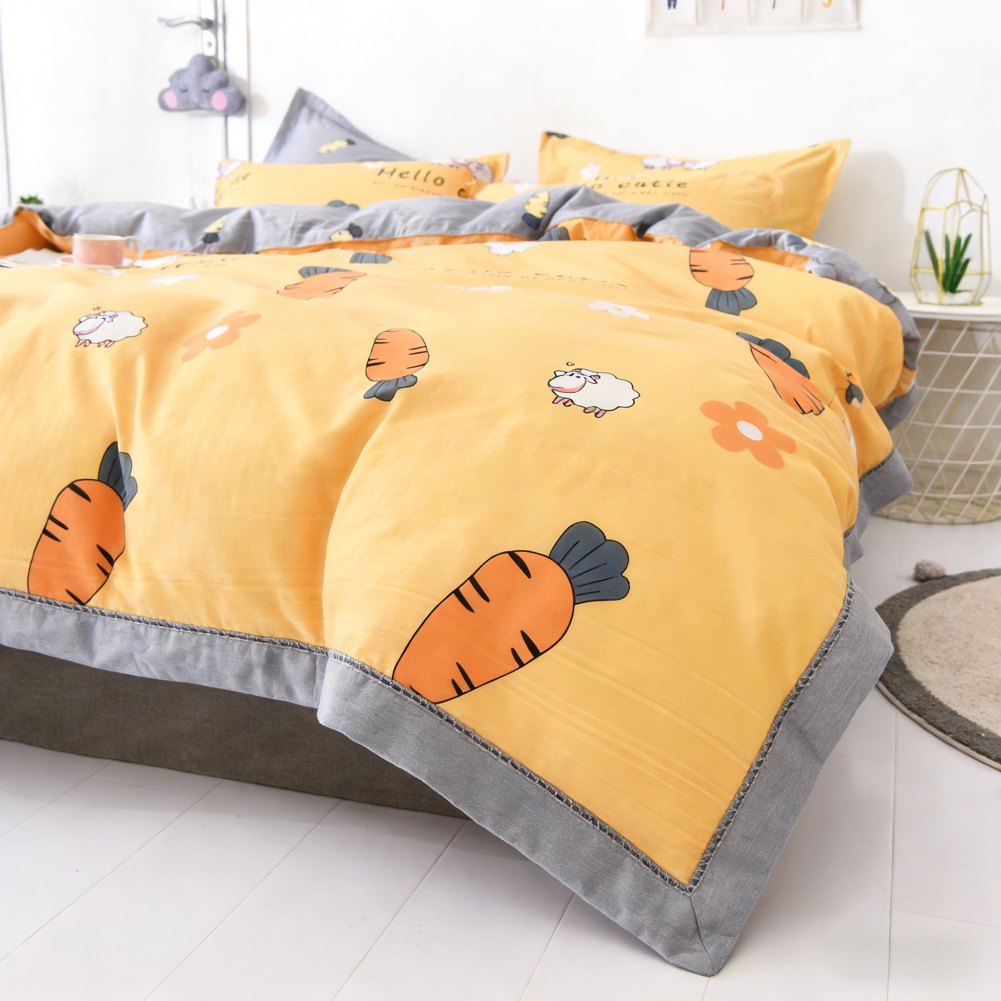 4Pcs of  Bedding Sets Comforter Set Bedding Duvet Covers Set ( 1 Duvet Cover, 2 Pillow cases and 1 Bed-sheet ) Bedding Set(NO Duvet&Pillow)