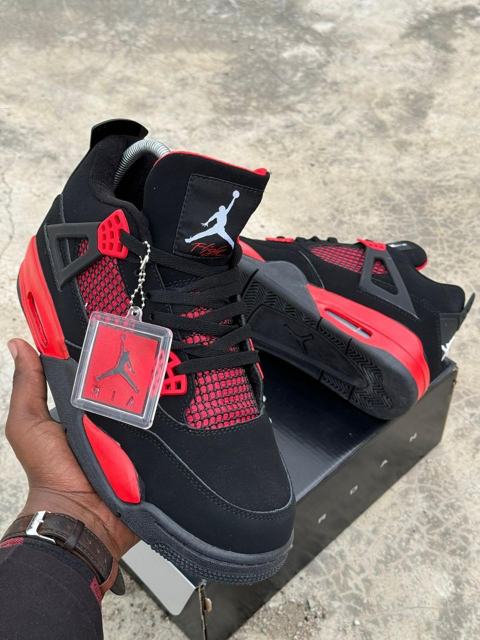 ⚡HIGH QUALITY ⚡JORDAN 4 high quality j4 thunder red sneakers original fashion leather men shoes ❤️‍🔥🔥 available in black, blue, green, yellow ,red🔥VERY CUTE EXACTRY AS IN PICTURE