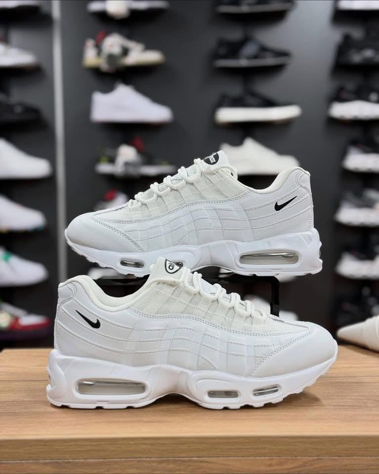 ⚡HIGH QUALITY ⚡MEN'S AIR MAX 95 SNEAKERS  high quality men's air max 95 sneakers original fashion leather men shoes ❤️‍🔥🔥 all colours and sizes available🔥breathable men's air max 95 sneakers