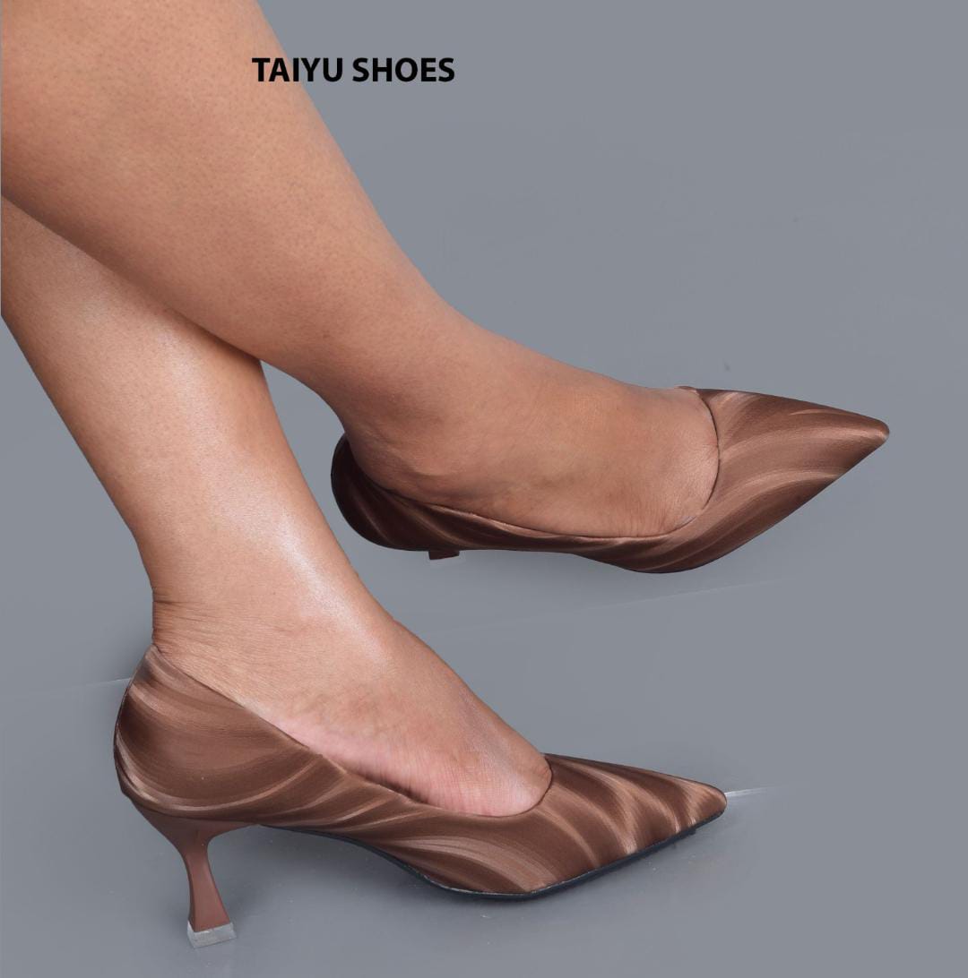 ⚡NEW ARRIVAL HEELS⚡  ladies heels elevate your look with this new heels 💯 grab a pair and step up with confidence also available in red, green, brown ,black, white, maroon,cream and sizes from 37-42⭐