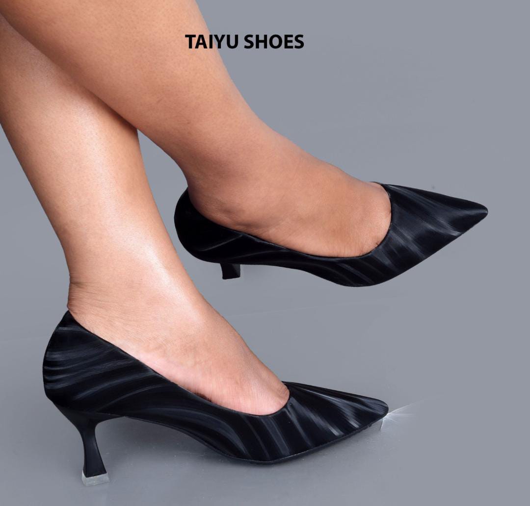 ⚡NEW ARRIVAL HEELS⚡  ladies heels elevate your look with this new heels 💯 grab a pair and step up with confidence also available in red, green, brown ,black, white, maroon,cream and sizes from 37-42⭐