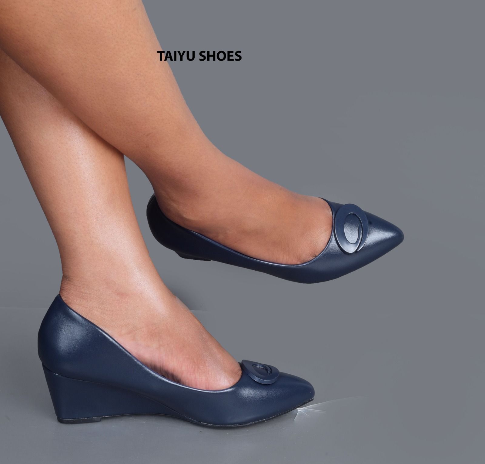 ⚡TAIYU WEDGE HEEL⚡NEW ARRIVAL CLASSSIC WEDGE ⚡ladies heels elevate your look with this new wedge 💯 grab a pair and step up with confidence also available in all colours and sizes⭐ CUTE 💯