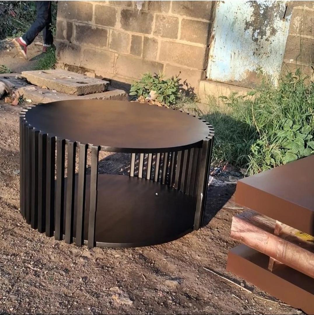 Modern Round Black Coffee Table - Stylish Living Room Center Table with Storage - Durable & Elegant Furniture for Home & Office