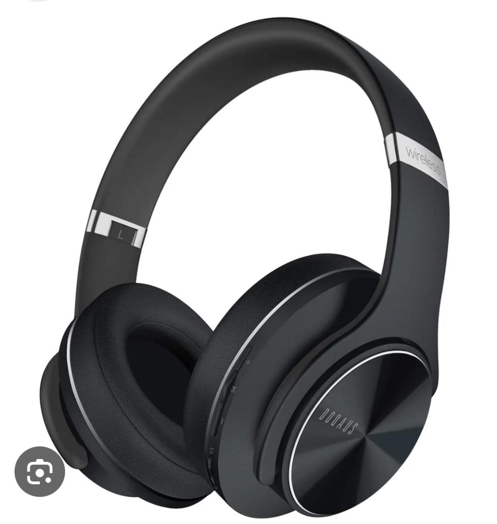 Samsung wireless Bluetooth headphones with noise cancellation