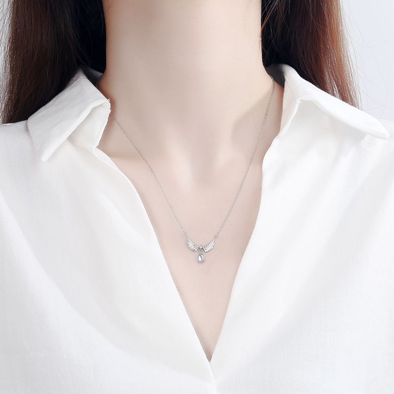Moonlight Angel Wings Niche Design Necklace Luxury Niche Fading Light Luxury Premium Collarbone Simple Ins Gift