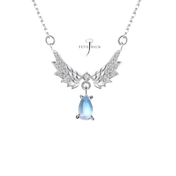 Moonlight Angel Wings Niche Design Necklace Luxury Niche Fading Light Luxury Premium Collarbone Simple Ins Gift