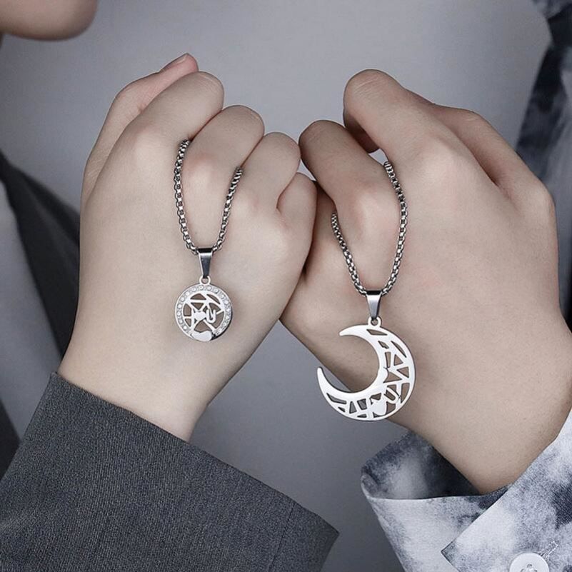 Letters, hearts, stitching, sun, moon, cut-out pendants, couples, titanium steel necklaces, men's tide ins, sweatshirt chains, accessories, women