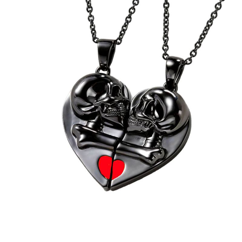 European and American punk style retro skull Halloween pendant magnetic splicing love for a small couple necklace