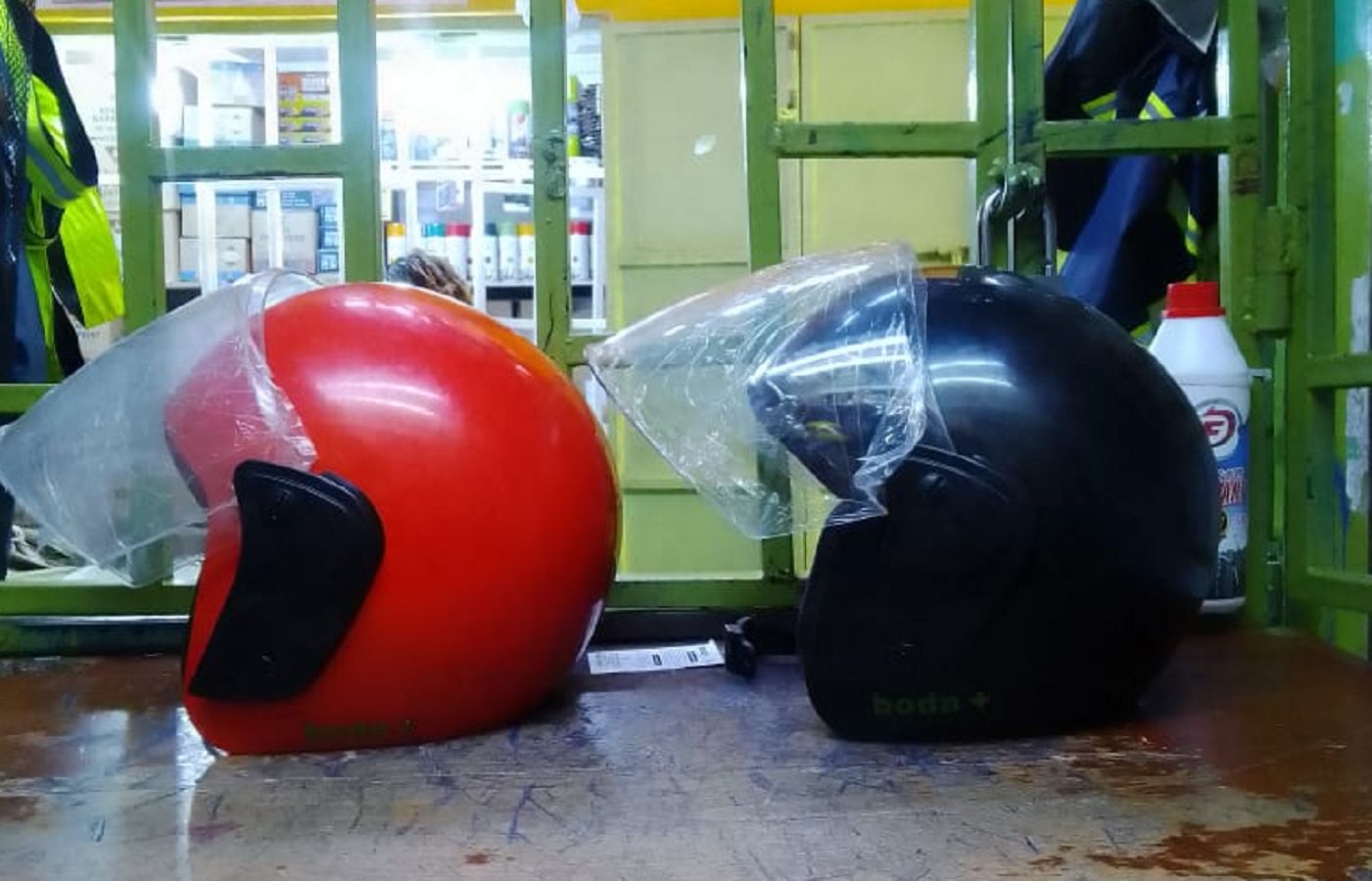Motorcycle Rider Gear (Boda+ Motorcycle Helmet, Pro Biker Gloves, Knee-Elbow Guard