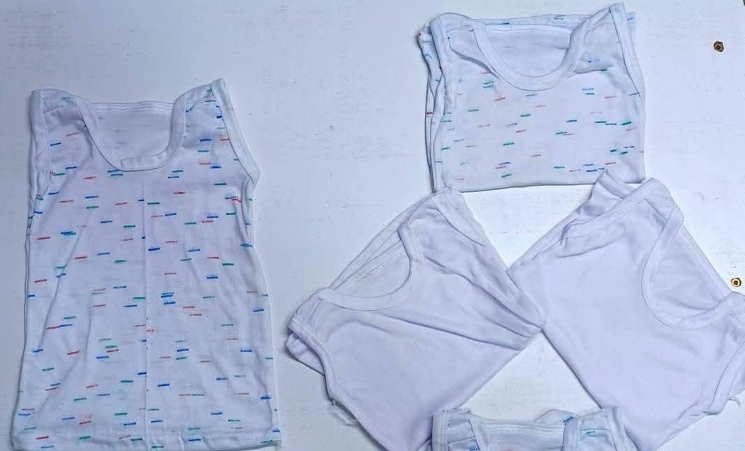 6 pcs towels Keep your baby clean and comfortable with this 6 PCS Pack of Newborn Baby Washcloths. Made from ultra-soft, baby-friendly fabric, these washcloths are gentle on delicate skin and perfect