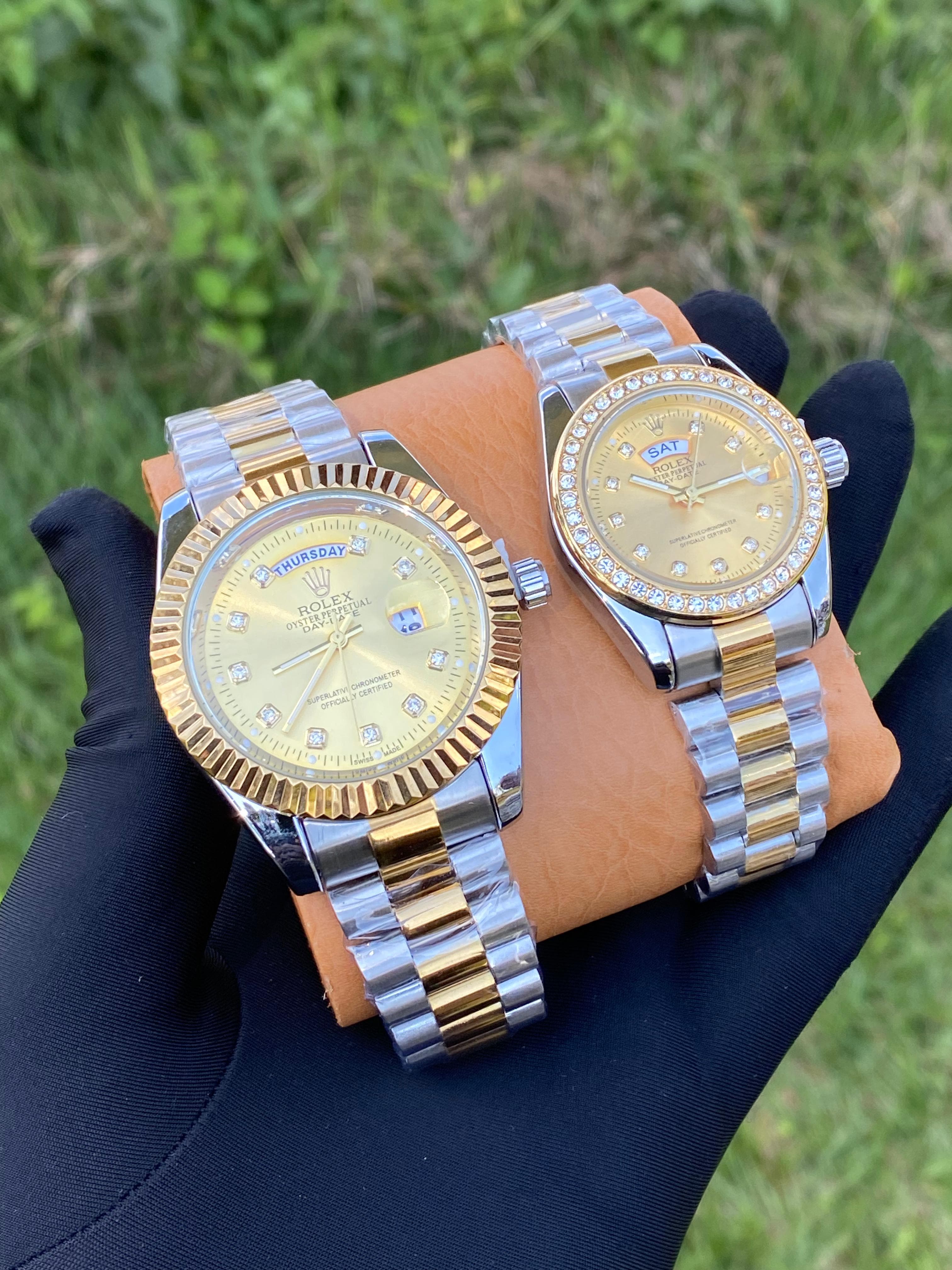ROLEX COUPLES*➡️ Luxury Metallic Strap



➡️ Stainless Steel



➡️ Shock Resistant



➡️ High-grade hardness Glass



➡️ Water Resistant



➡️ Clasp Type Buckle



➡️ Circular Dial Shape



➡️ Date Di