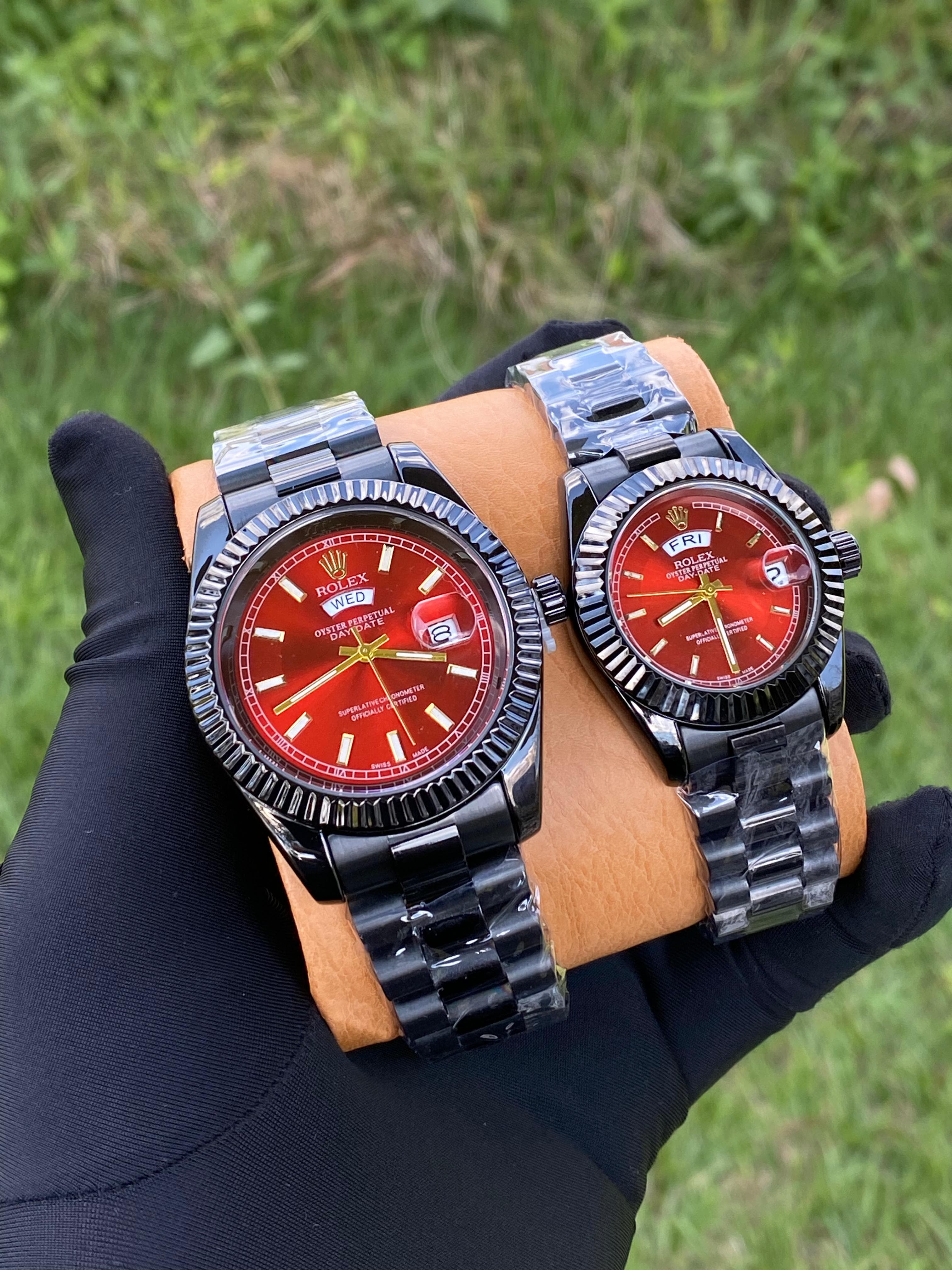 ROLEX COUPLES*➡️ Luxury Metallic Strap



➡️ Stainless Steel



➡️ Shock Resistant



➡️ High-grade hardness Glass



➡️ Water Resistant



➡️ Clasp Type Buckle



➡️ Circular Dial Shape



➡️ Date Di