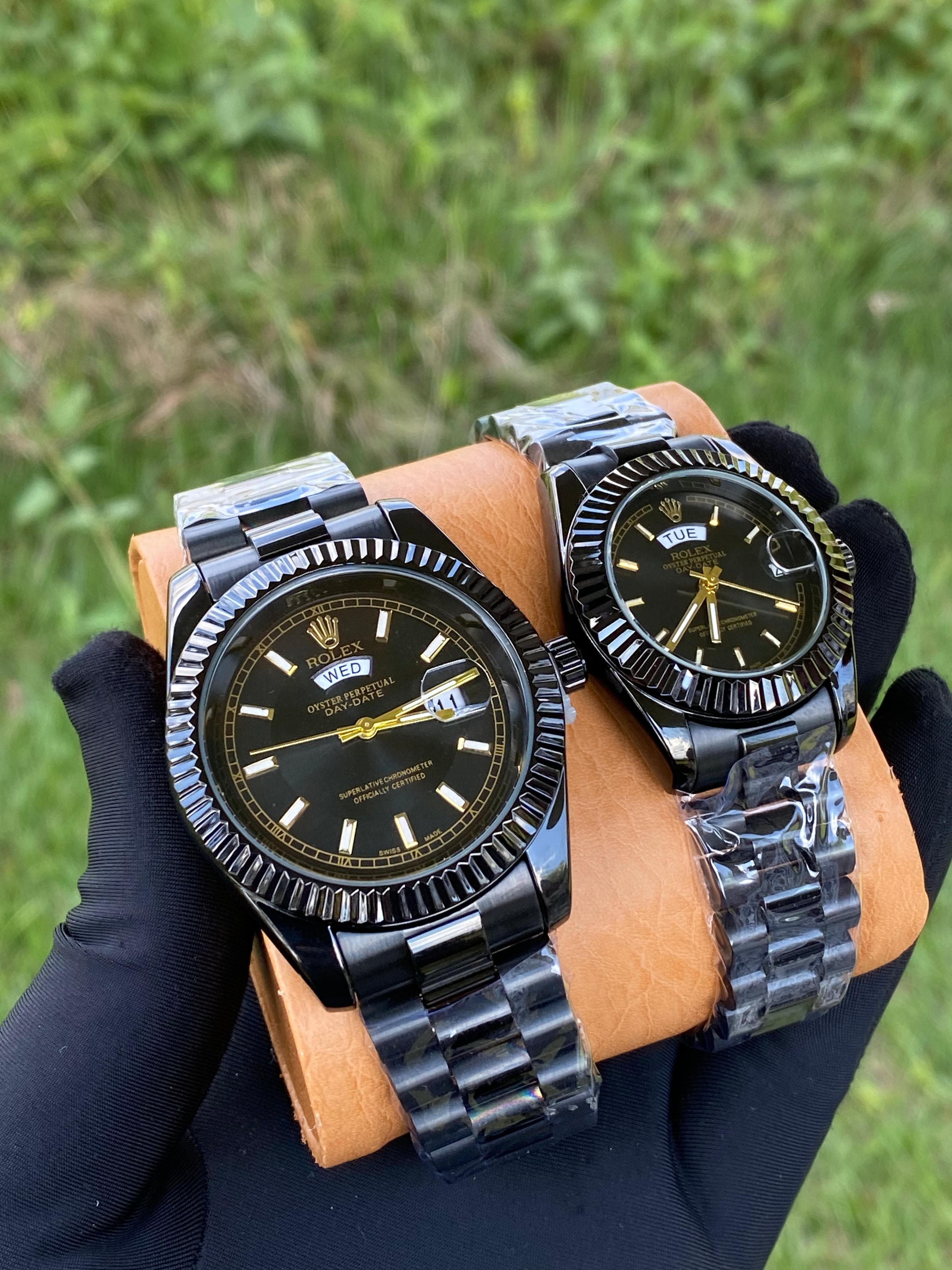ROLEX COUPLES*➡️ Luxury Metallic Strap



➡️ Stainless Steel



➡️ Shock Resistant



➡️ High-grade hardness Glass



➡️ Water Resistant



➡️ Clasp Type Buckle



➡️ Circular Dial Shape



➡️ Date Di