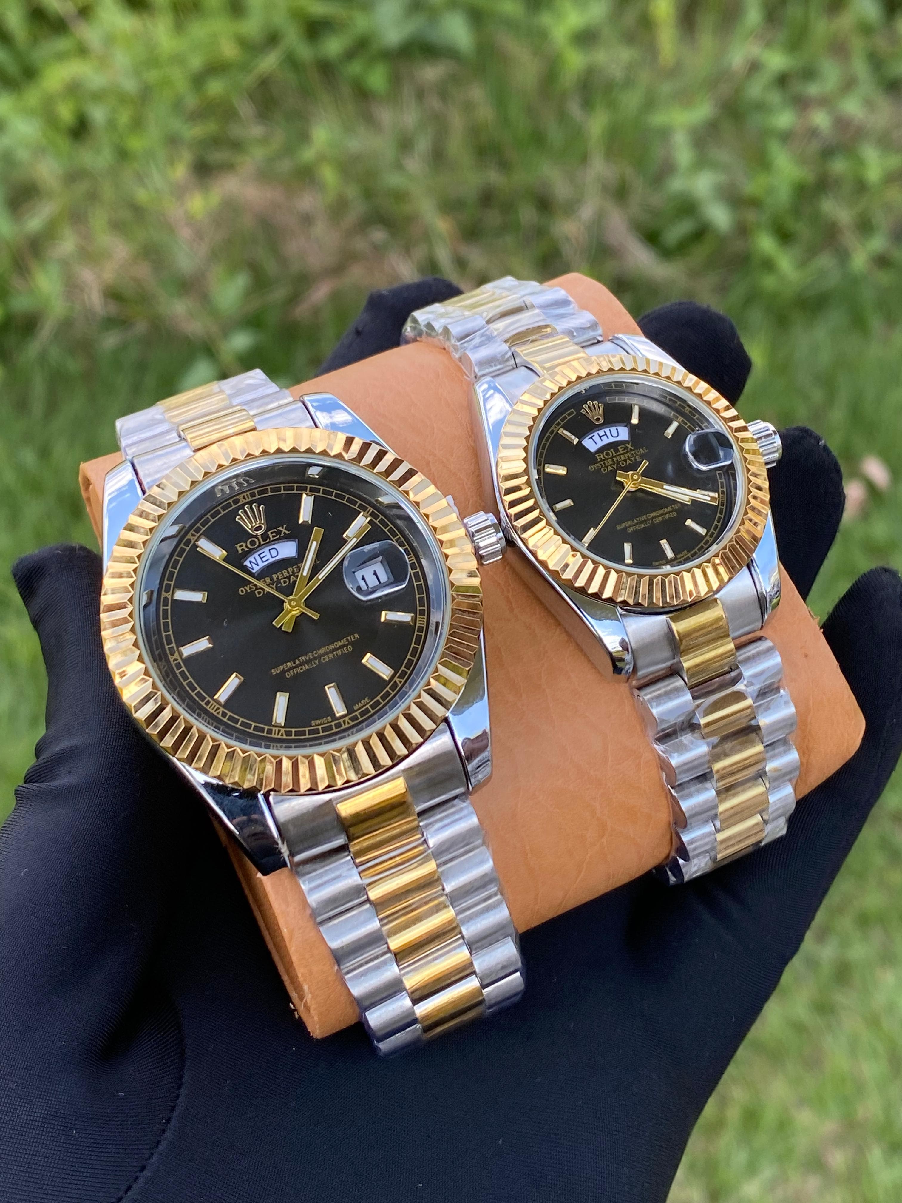 ROLEX COUPLES*➡️ Luxury Metallic Strap



➡️ Stainless Steel



➡️ Shock Resistant



➡️ High-grade hardness Glass



➡️ Water Resistant



➡️ Clasp Type Buckle



➡️ Circular Dial Shape



➡️ Date Di