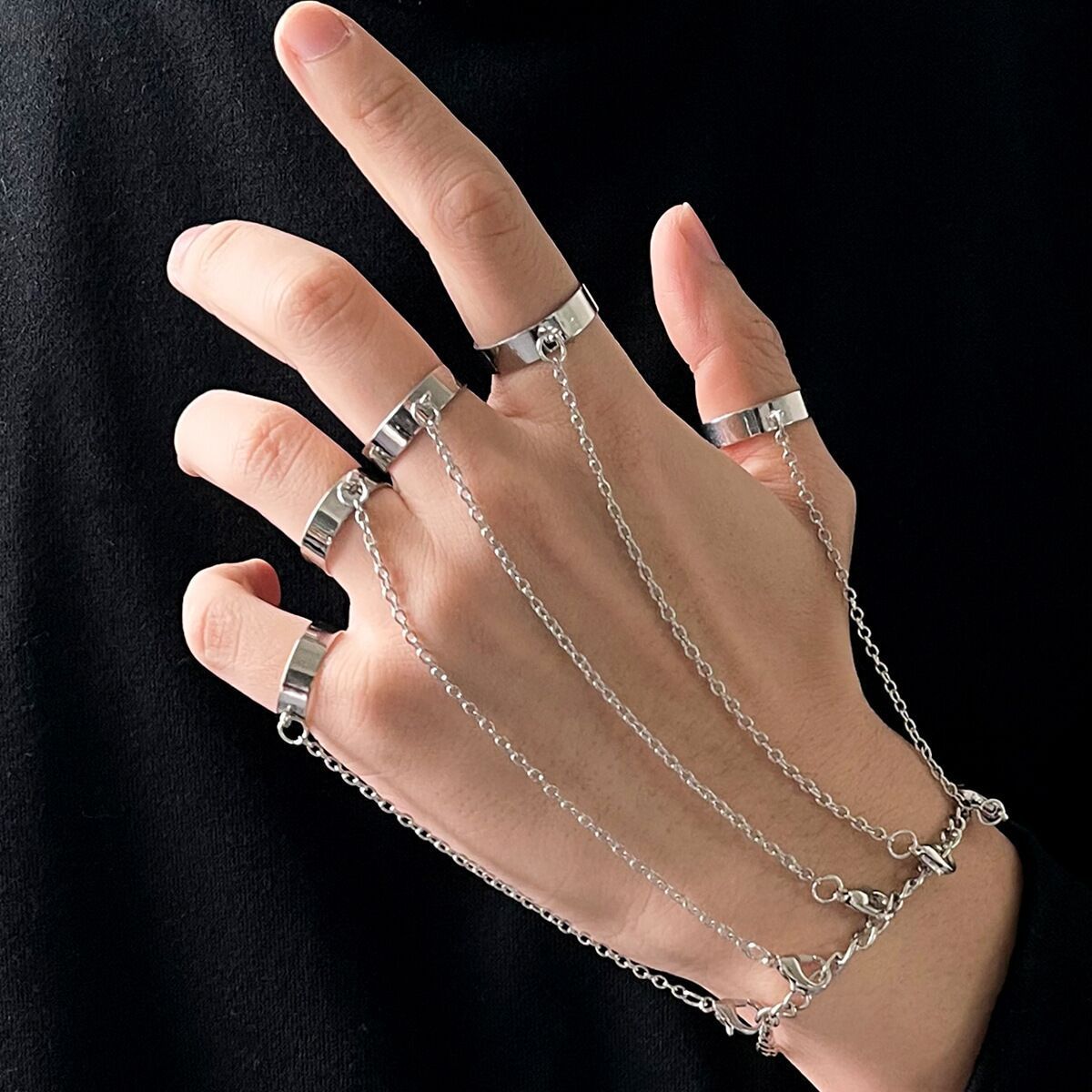 Metal Chain Bracelet Ring Integrated Ring Men's and Women's Hip Hop Punk Style Bounce Di Ring Retro
