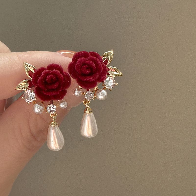 Retro velvet flower pearl earrings for women, light luxury, high-end, fairy like rose earrings
