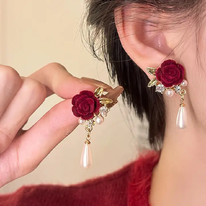 Retro velvet flower pearl earrings for women, light luxury, high-end, fairy like rose earrings