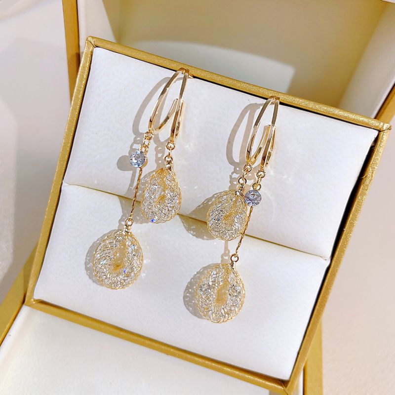 Hollow out full diamond circle long earrings with high-end and atmospheric silver needle earrings, niche design sense, new in 2025