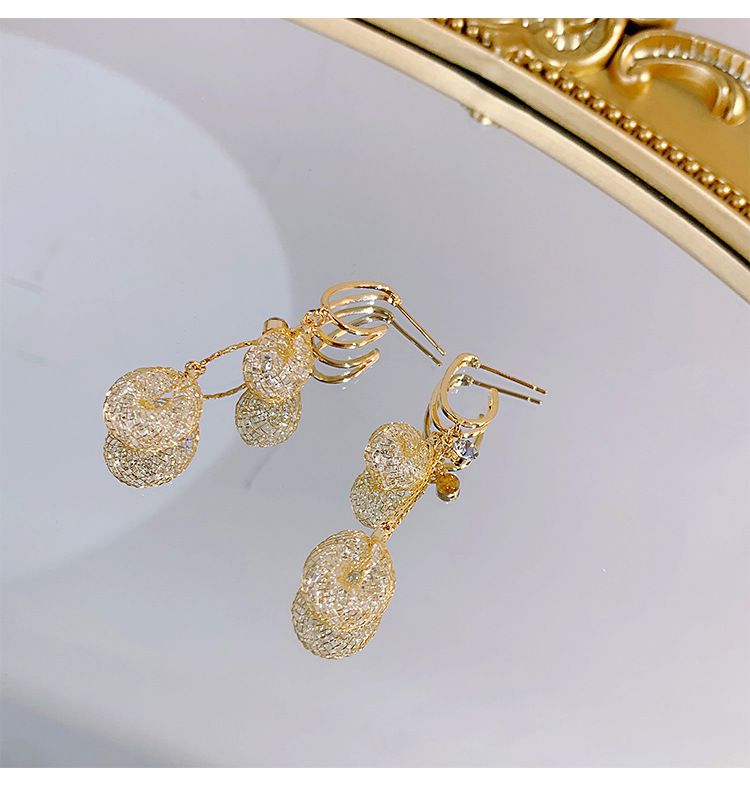 Hollow out full diamond circle long earrings with high-end and atmospheric silver needle earrings, niche design sense, new in 2025