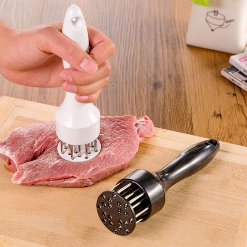 Chicken legs, chicken wings, meat skewers, insertion holes, meat needles, meat hammers, kitchen steaks, barbecue, meat skewers, meat skewers, meat entry needles