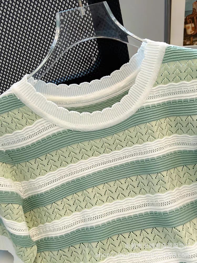 Colorful striped knitted ice silk short sleeved T-shirt 2025 new design sense round neck shoulder short sleeved knitted top