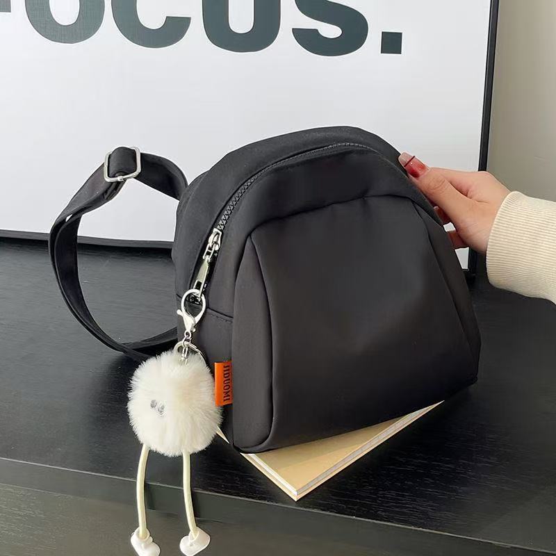 Casual nylon cloth bag for women, new Volkswagen shell lightweight and versatile, large capacity  bag, single shoulder small bag