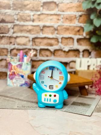 Creative Astronaut Student Bedside Alarm Clock, Personalized Craft alarm Clock, Kids alarm clock, back to school kids alarm clock, Living Room Bedroom Study Room Decoration