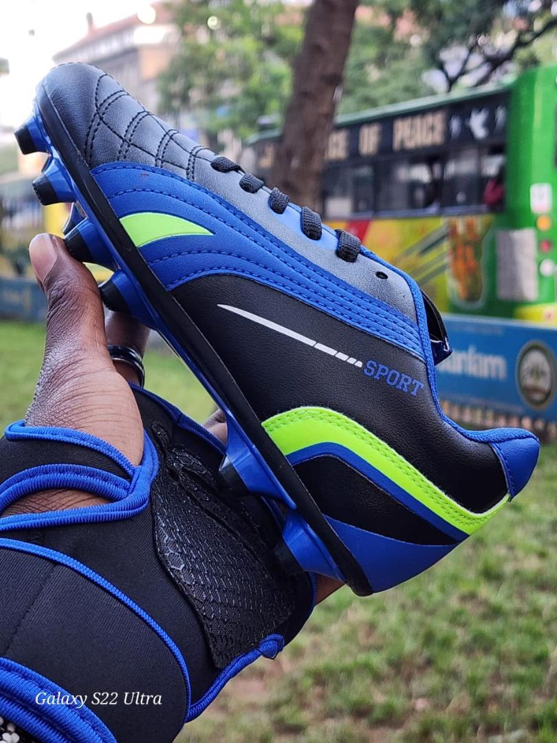 kids soccer boots, kids football boots, soccer cleats  for kids