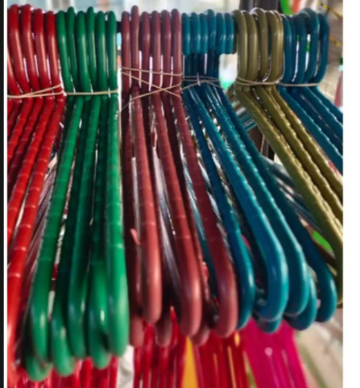 Heavy Duty Non-Slip Plastic Clothes Hangers – Durable Grey Wardrobe Organizers (3/6/12 Pcs)🔥🔥🔥