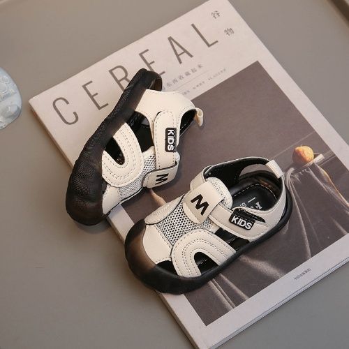 Summer boys' sandals anti-kick beach shoes 1-2-3 boys' shoes anti-slip soft-soled toddler shoes, boy fashion sandals