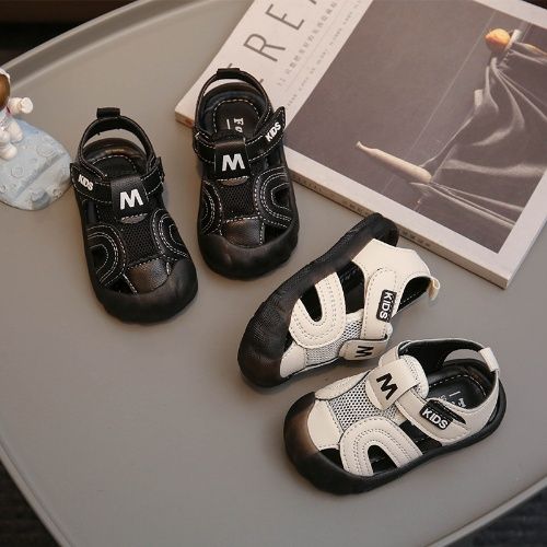 Summer boys' sandals anti-kick beach shoes 1-2-3 boys' shoes anti-slip soft-soled toddler shoes, boy fashion sandals