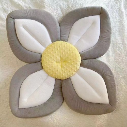 New creative wind cute baby bath mat Newborn petal, baby bath mat Sunflower seat cushion, baby bath bedding mat