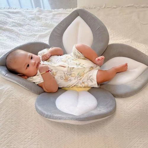 New creative wind cute baby bath mat Newborn petal, baby bath mat Sunflower seat cushion, baby bath bedding mat