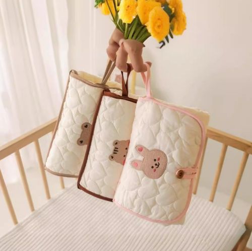 Soft cotton diaper pad, INS style with embroidery,Foldable, waterproof, convenient to carry, easy to store diaper pads, and suitable for use in baby strollers,high qulity manufacture&fashion design