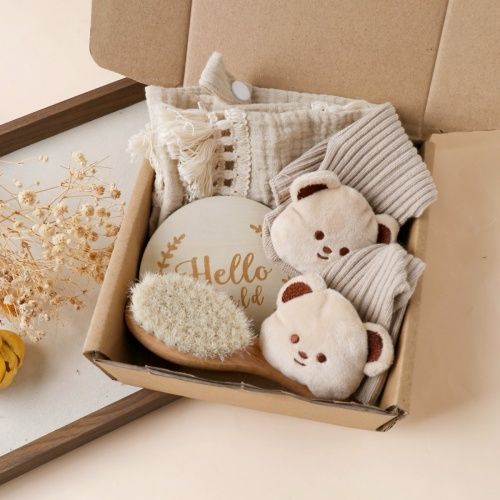 New born baby gift sets, popular & fashion for your little one,Tassel soothing towel Toiletry gift box,Socks, bath brushes, baby welcome gifts