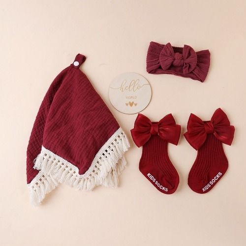 New born baby gift sets, popular & fashion for your little one,Tassel soothing towel Toiletry gift box,Socks, bath brushes, baby welcome gifts