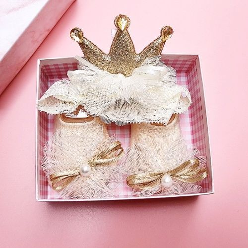 Baby girl headband and sock set, princess set for your little one, home and outing festival outfit set, baby birth gift box, 2025 year popular baby girl socks, Crown accessories