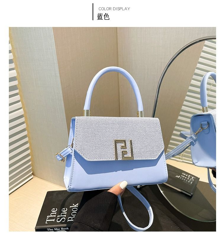 Fashion Design Handbag Women 2026 New Model Small Exclusive Casual Tote Bag Korean Version High Quality Fashionable Cross-body Bag Trendy Pastel Color Horizontal Square Shape Inner Zippered Pocket