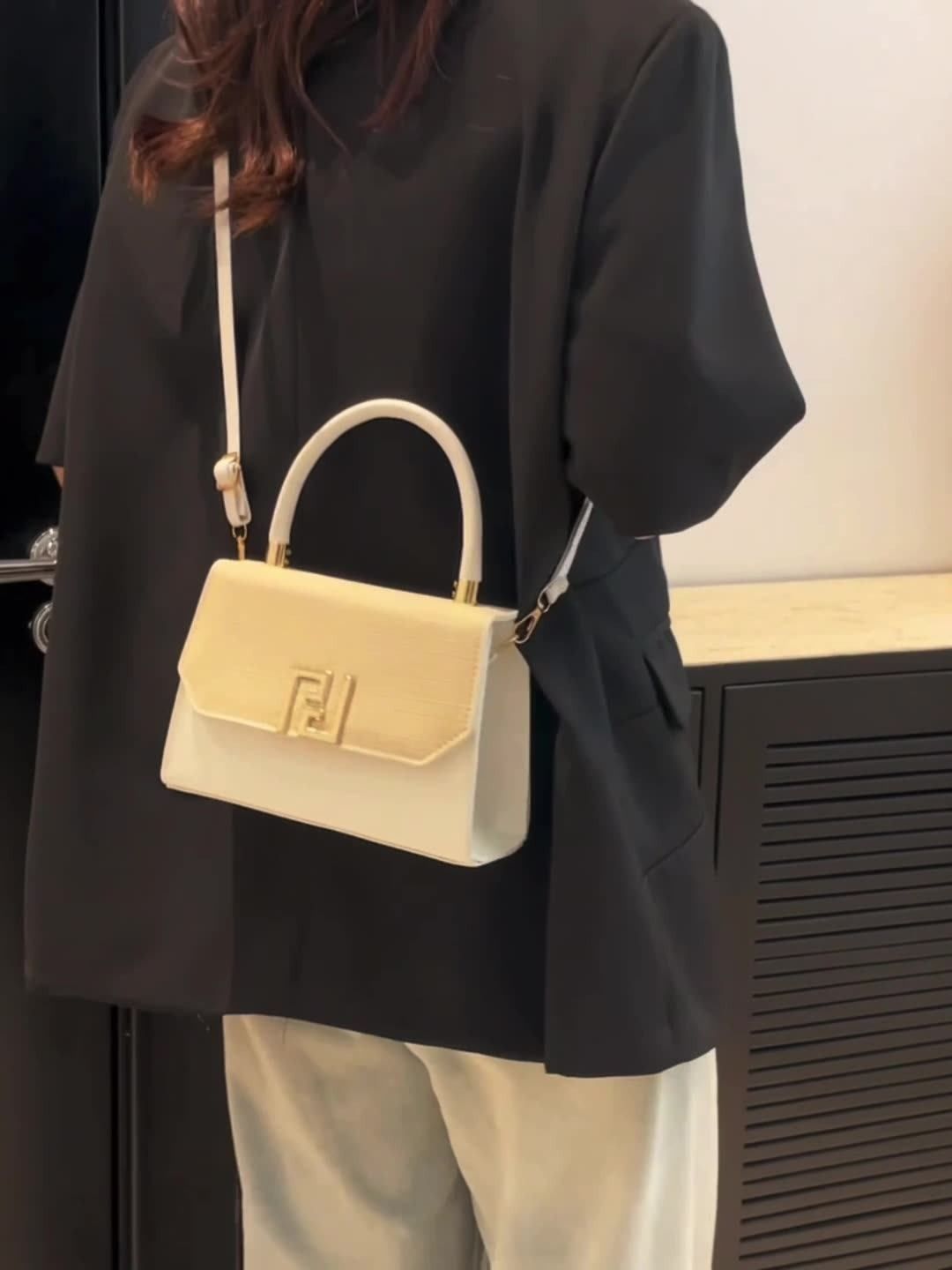 Fashion Design Handbag Women 2026 New Model Small Exclusive Casual Tote Bag Korean Version High Quality Fashionable Cross-body Bag Trendy Pastel Color Horizontal Square Shape Inner Zippered Pocket